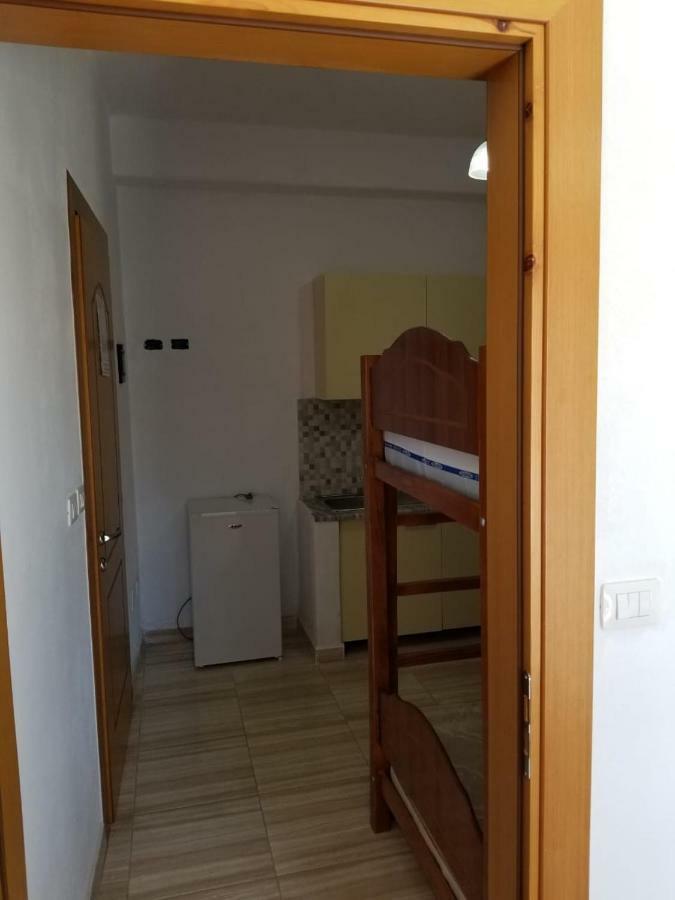 Romantika Shengjin Luaran gambar